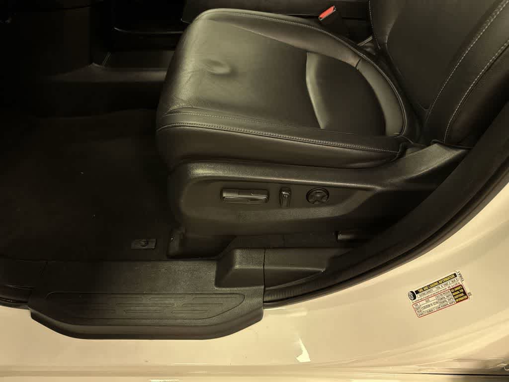 Used 2023 Honda Odyssey Touring image 25