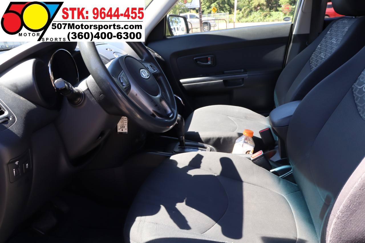 Used 2010 Kia Soul + w/ Audio Pkg FWD image 15