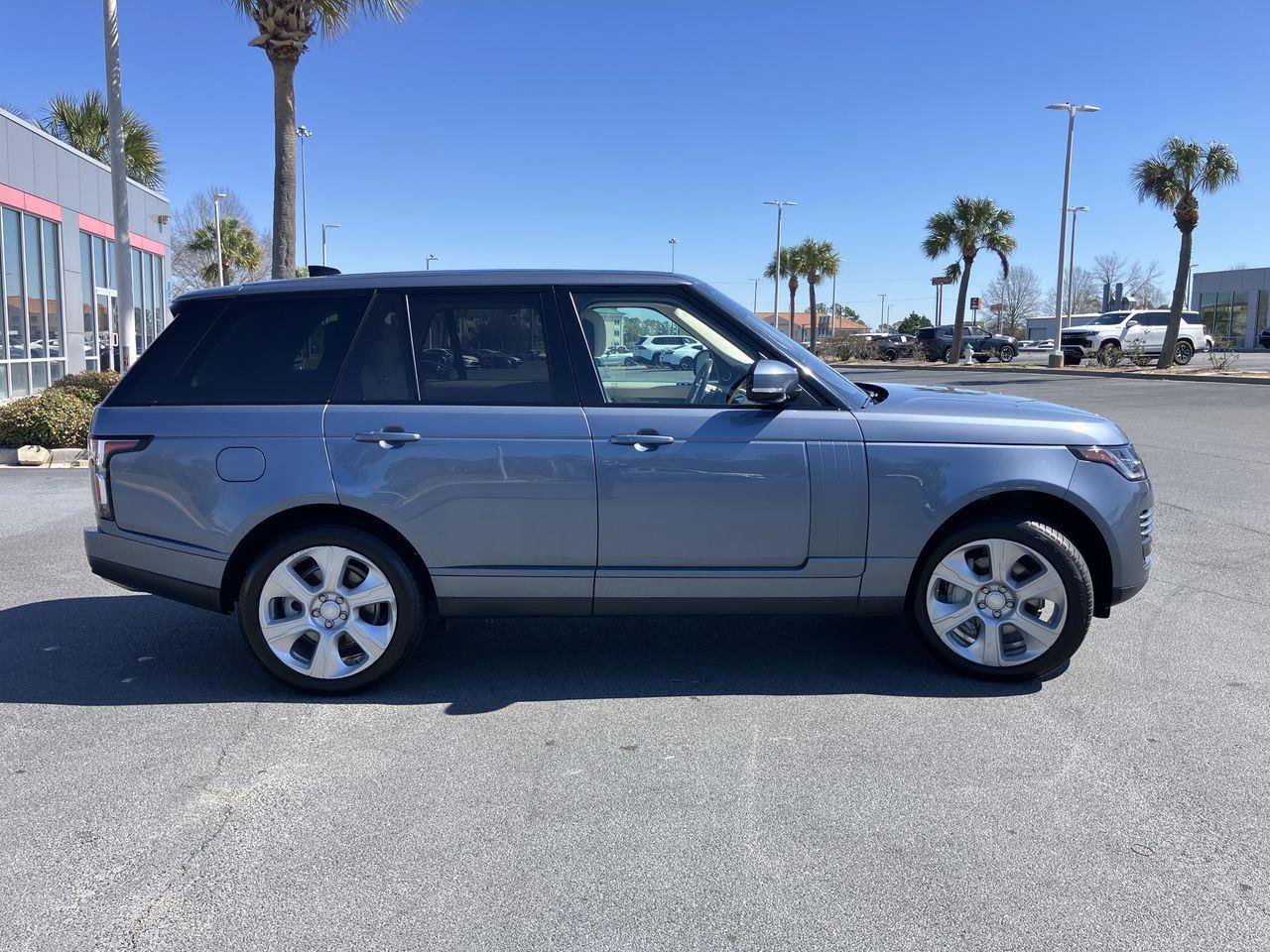 Used 2021 Land Rover Range Rover image 6