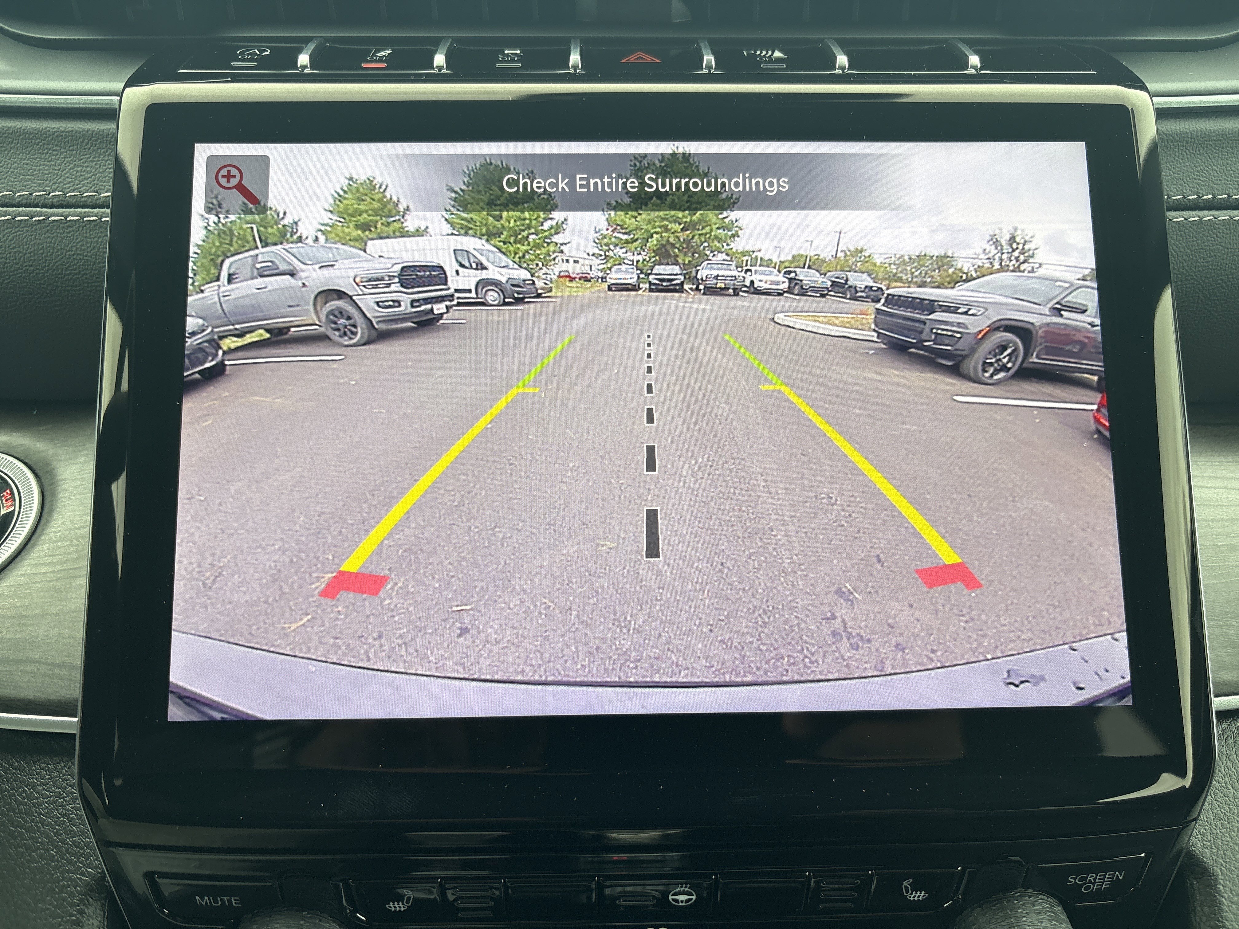 New 2025 Jeep Grand Cherokee L Limited w/ Black Appearance Package image 32