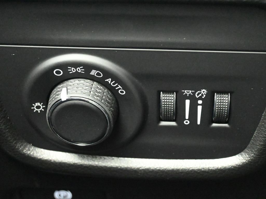 New 2026 Jeep Grand Cherokee Altitude image 22