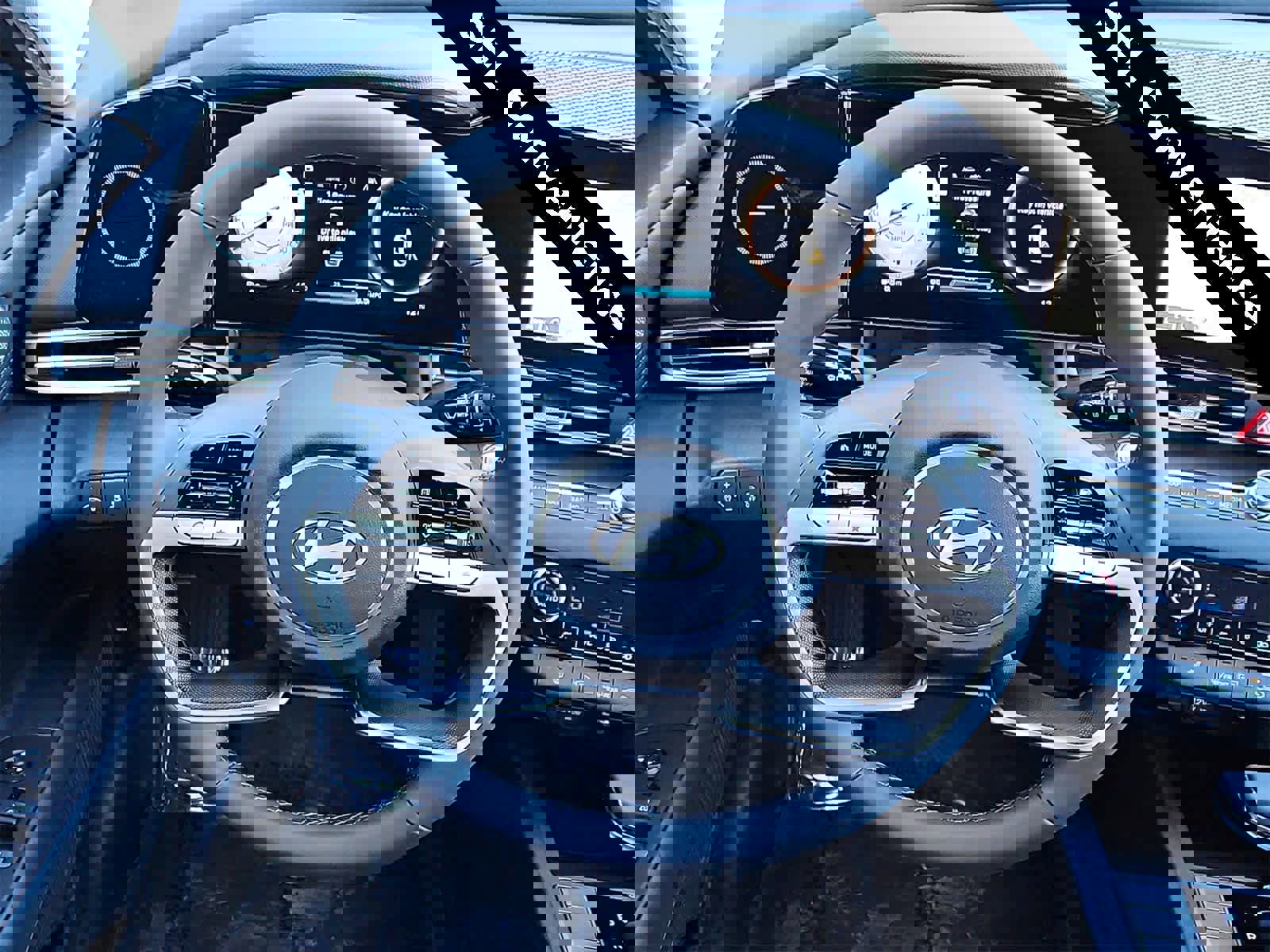 Used 2025 Hyundai Elantra SEL image 19