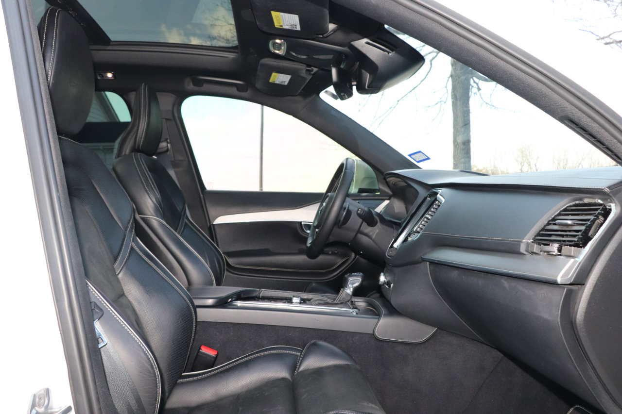 Used 2019 Volvo XC90 T6 R-Design w/ Advanced Package image 31