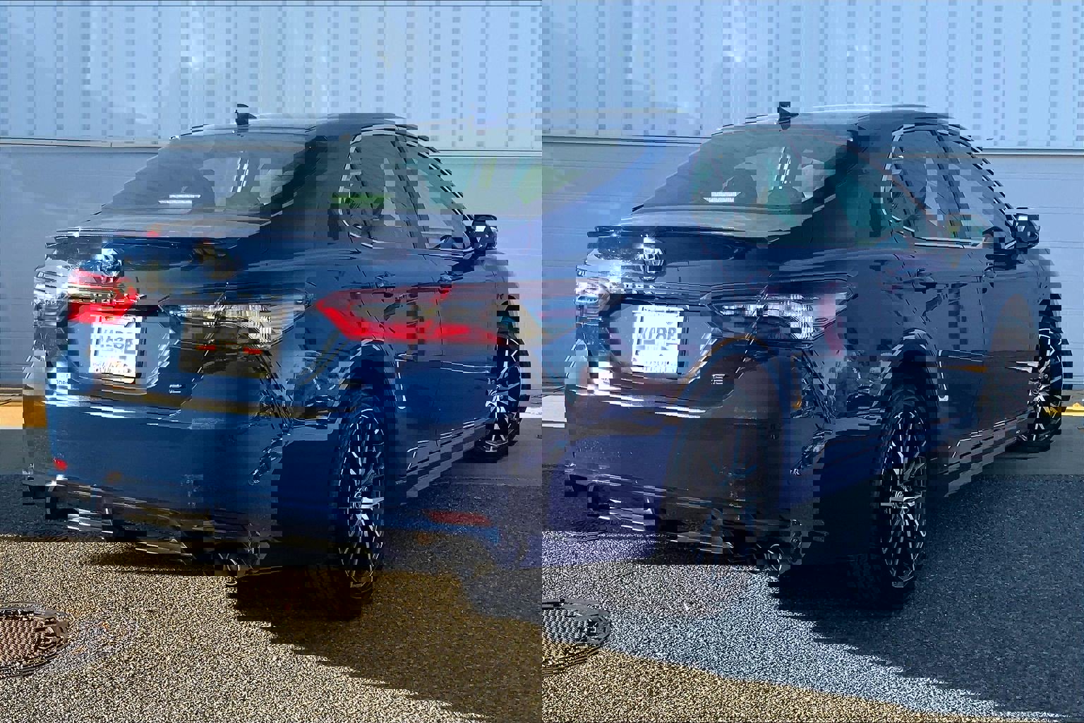 Used 2023 Toyota Camry SE image 17