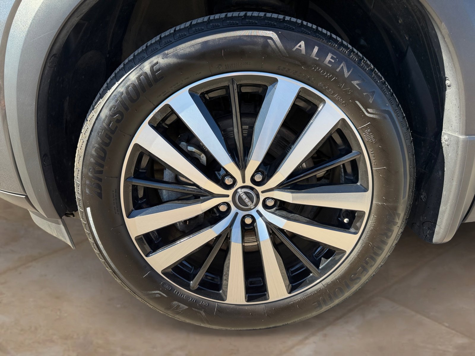 Used 2024 Nissan Pathfinder Platinum w/ Cargo Package image 33