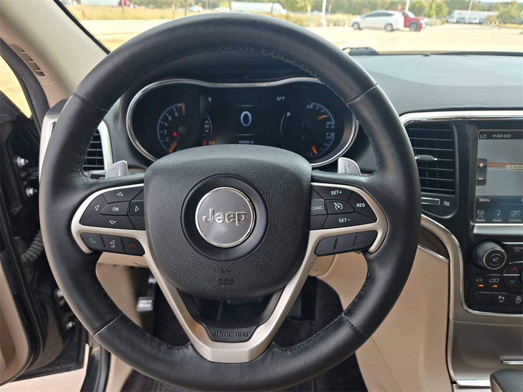 Used 2017 Jeep Grand Cherokee Limited image 14