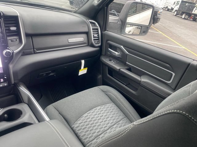 New 2026 RAM 2500 Big Horn AWD/4WD image 35