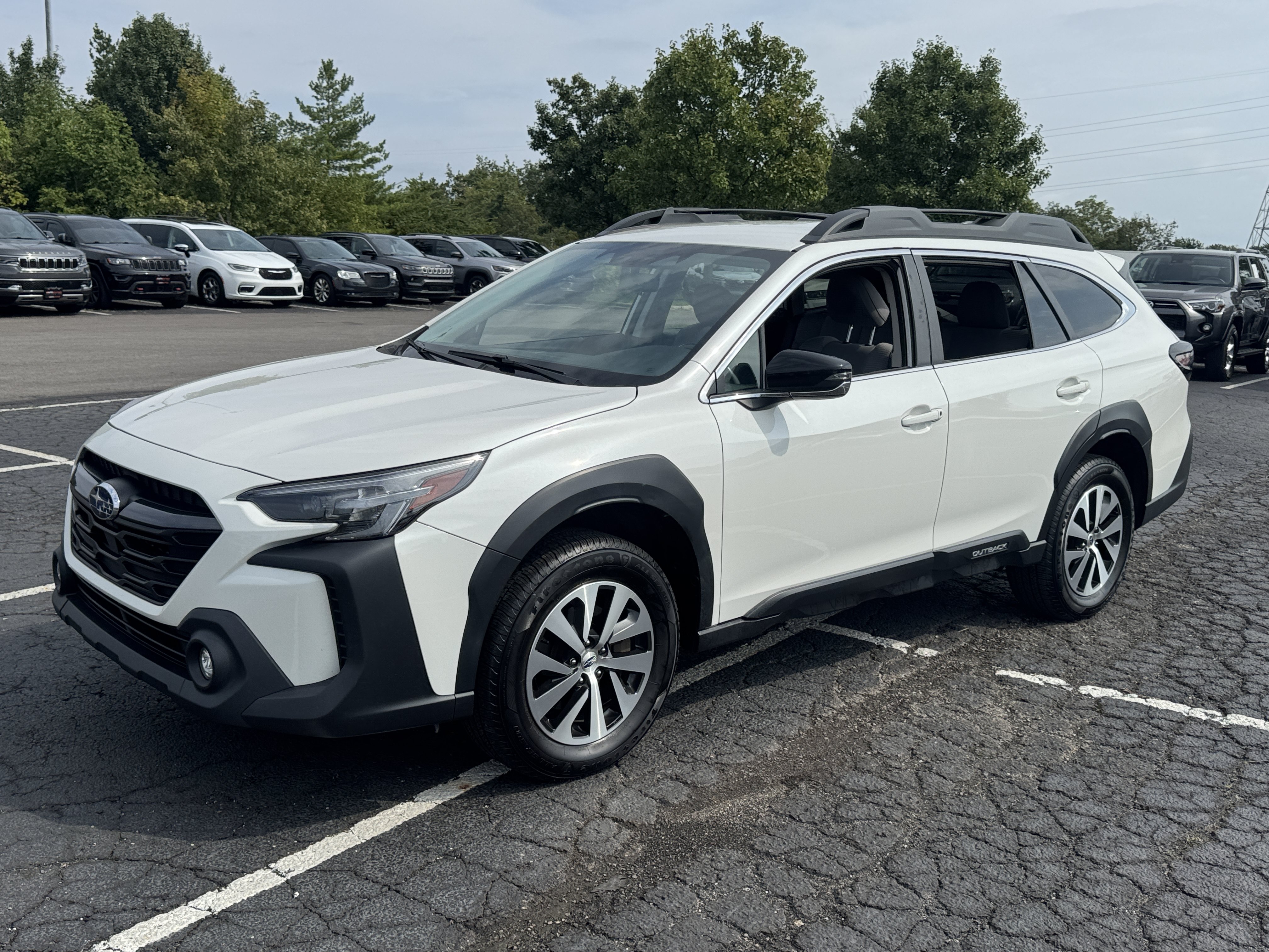 Used 2024 Subaru Outback Premium AWD/4WD image 5