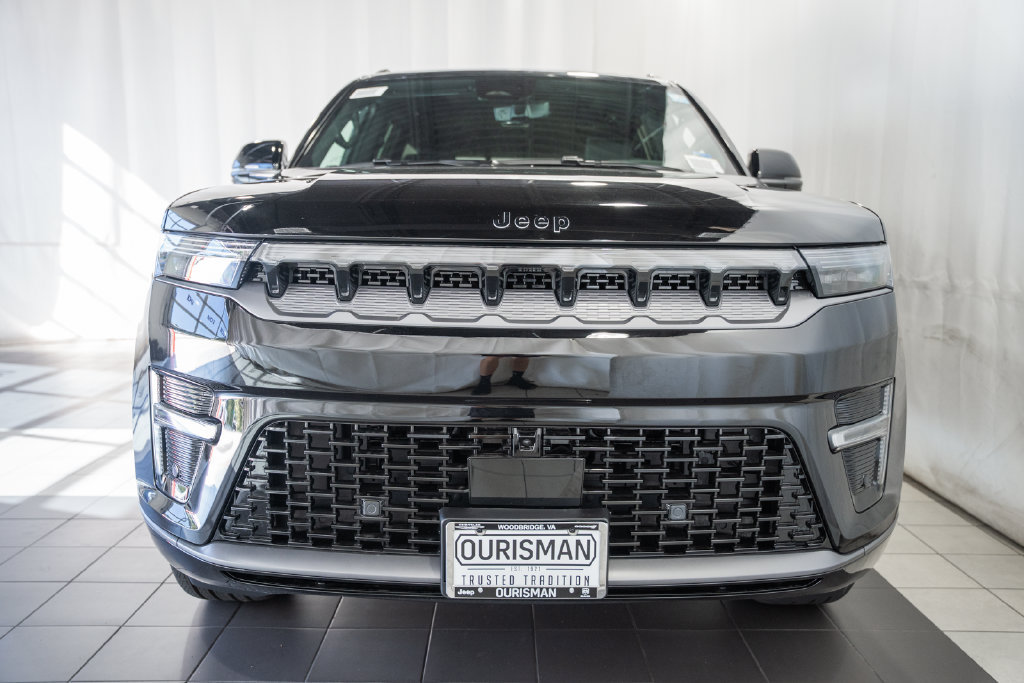 New 2027 Jeep Grand Wagoneer L Summit AWD/4WD image 2