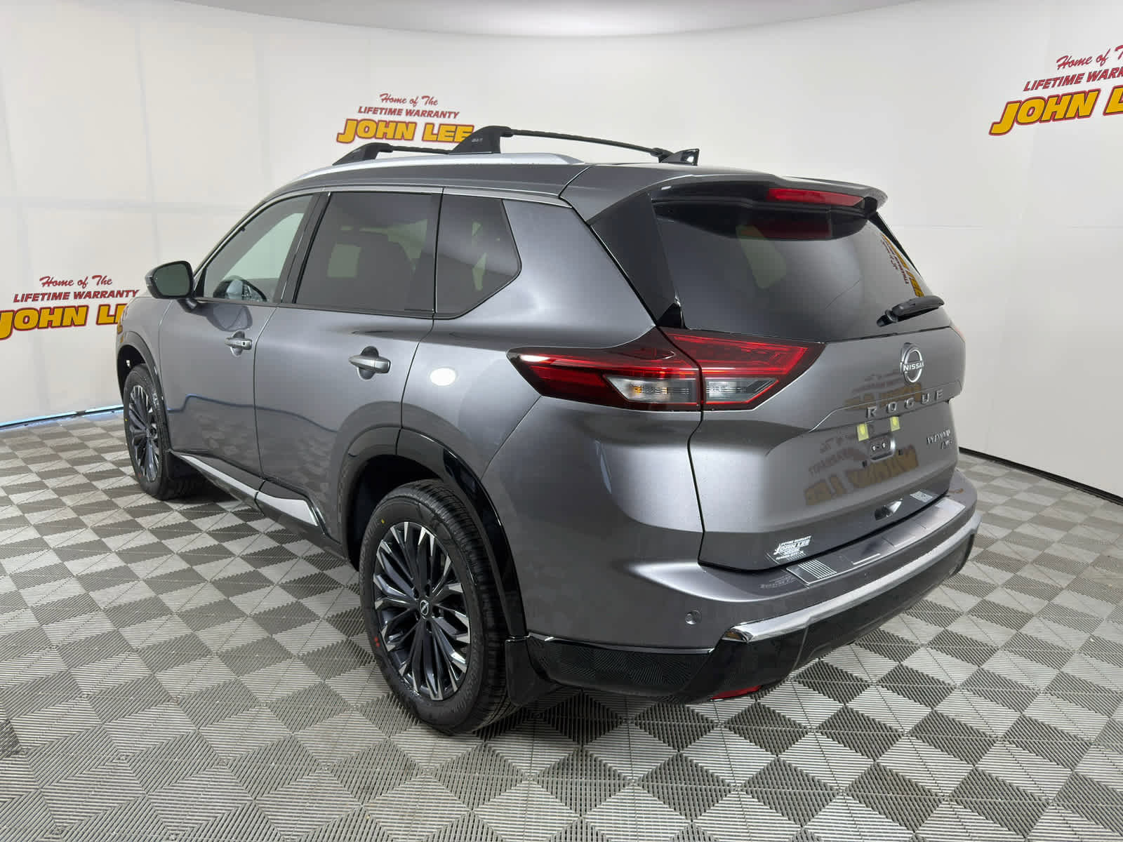 New 2026 Nissan Rogue Platinum w/ Platinum Premium Package image 3