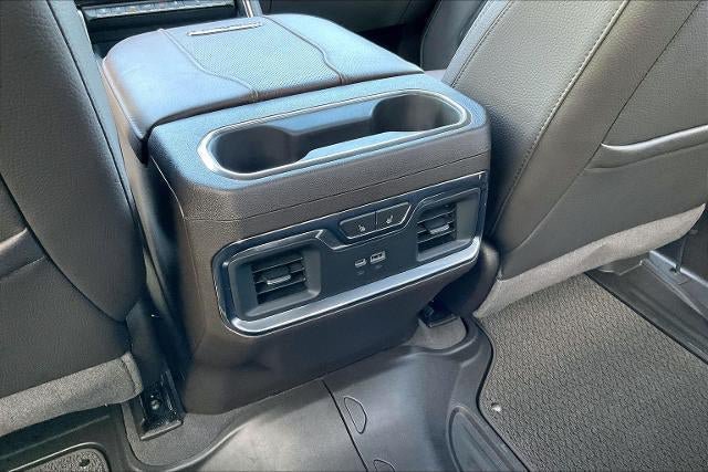 Used 2024 GMC Sierra 3500 Denali w/ Denali Reserve Package AWD/4WD image 11