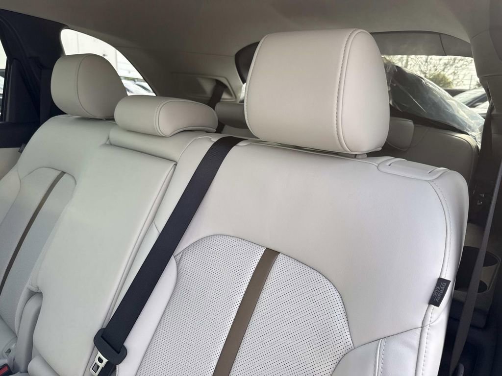 New 2026 MAZDA CX-90 Plug-In Hybrid w/ Premium Plus image 18