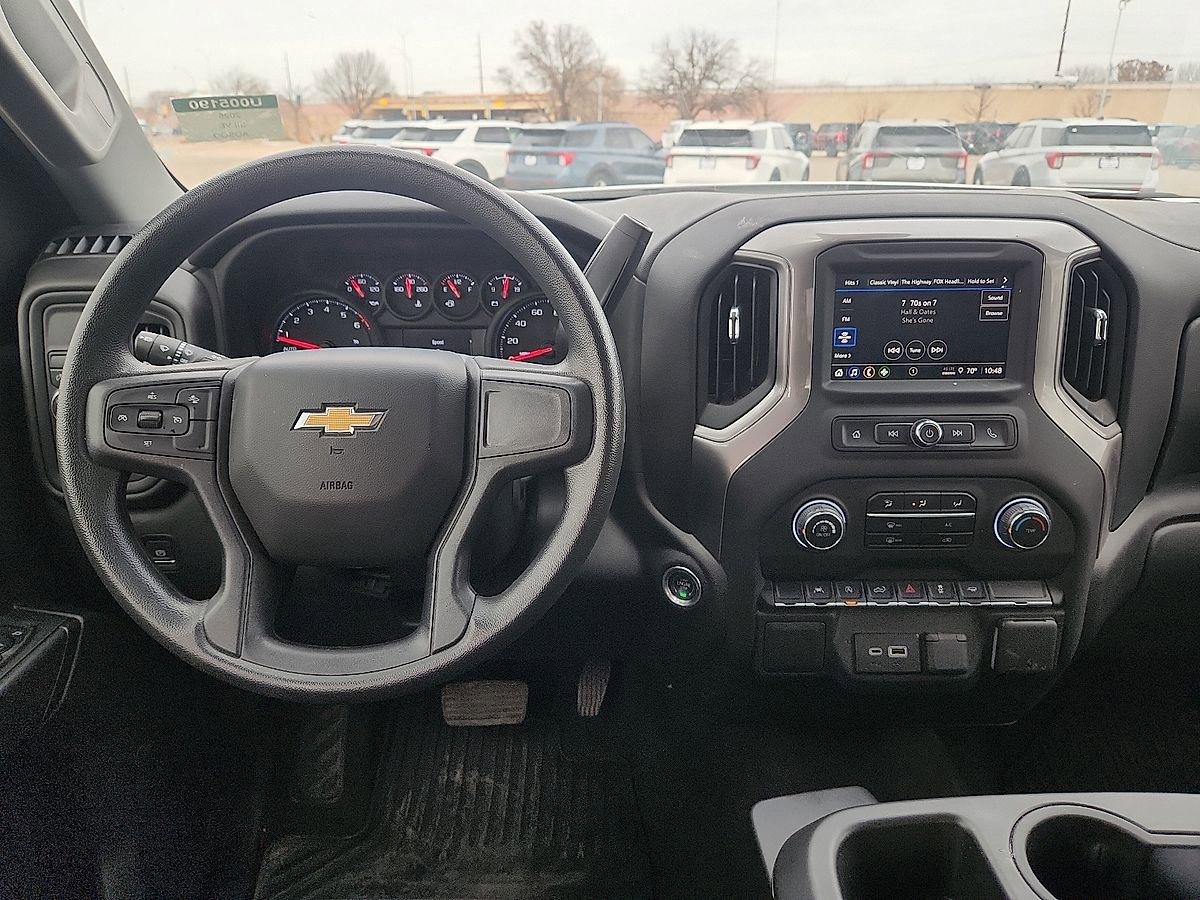 Used 2025 Chevrolet Silverado 1500 Custom w/ Turbomax Blackout Package image 6