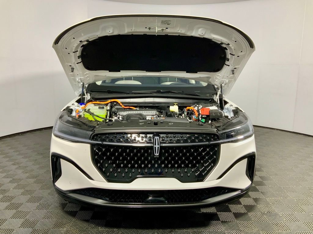 New 2026 Lincoln Nautilus Reserve image 9