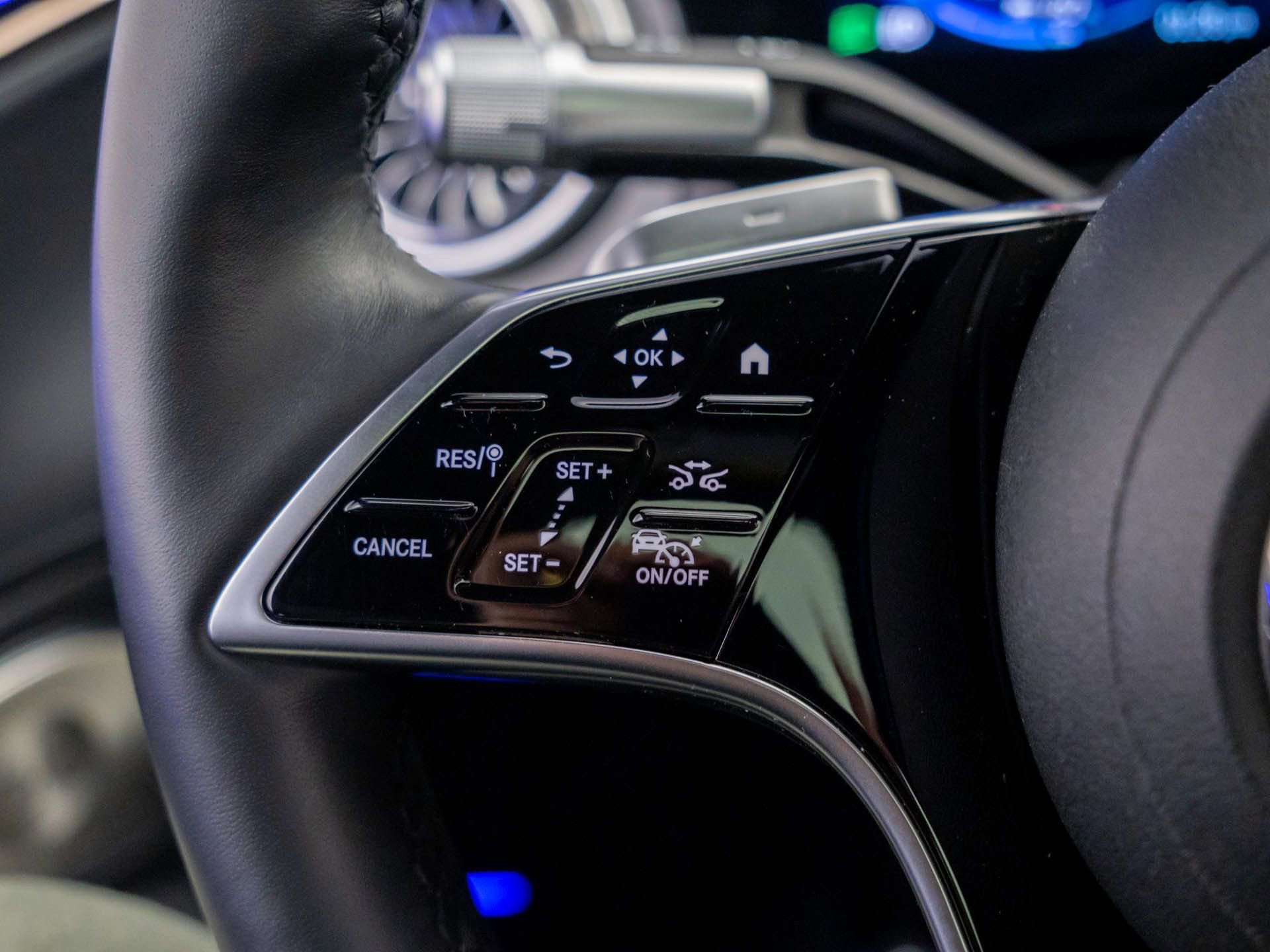 Certified 2023 Mercedes-Benz EQS 580 4MATIC Sedan image 31