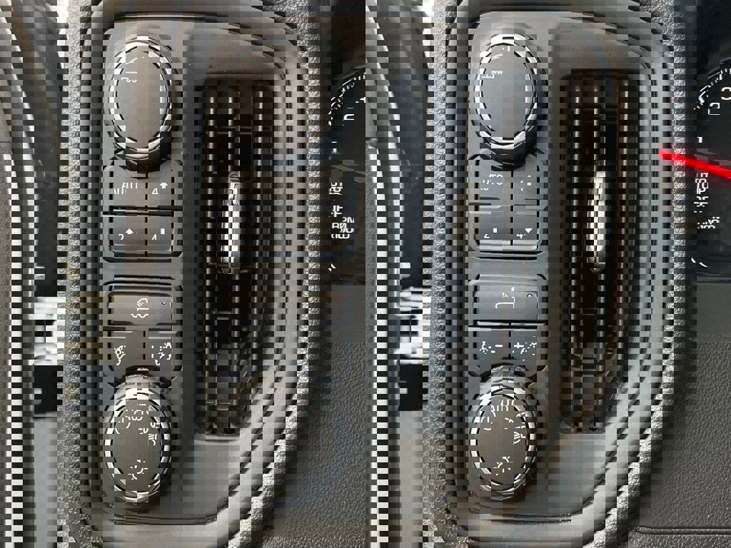 Used 2023 Chevrolet Silverado 1500 Custom Trail Boss w/ LPO, Dark Essentials Package image 13