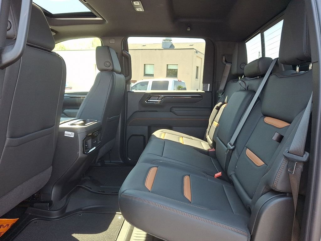 New 2026 GMC Sierra 2500 AT4 w/ AT4 Premium Plus Package AWD/4WD image 6