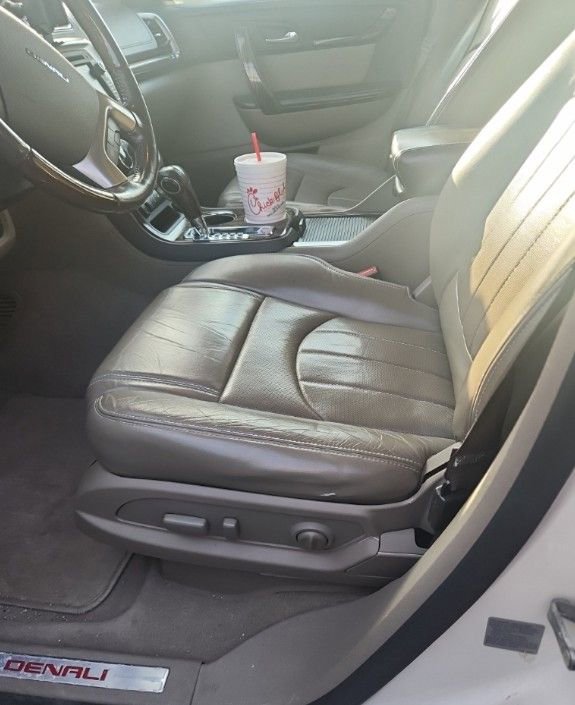 Used 2014 GMC Acadia Denali AWD/4WD image 3