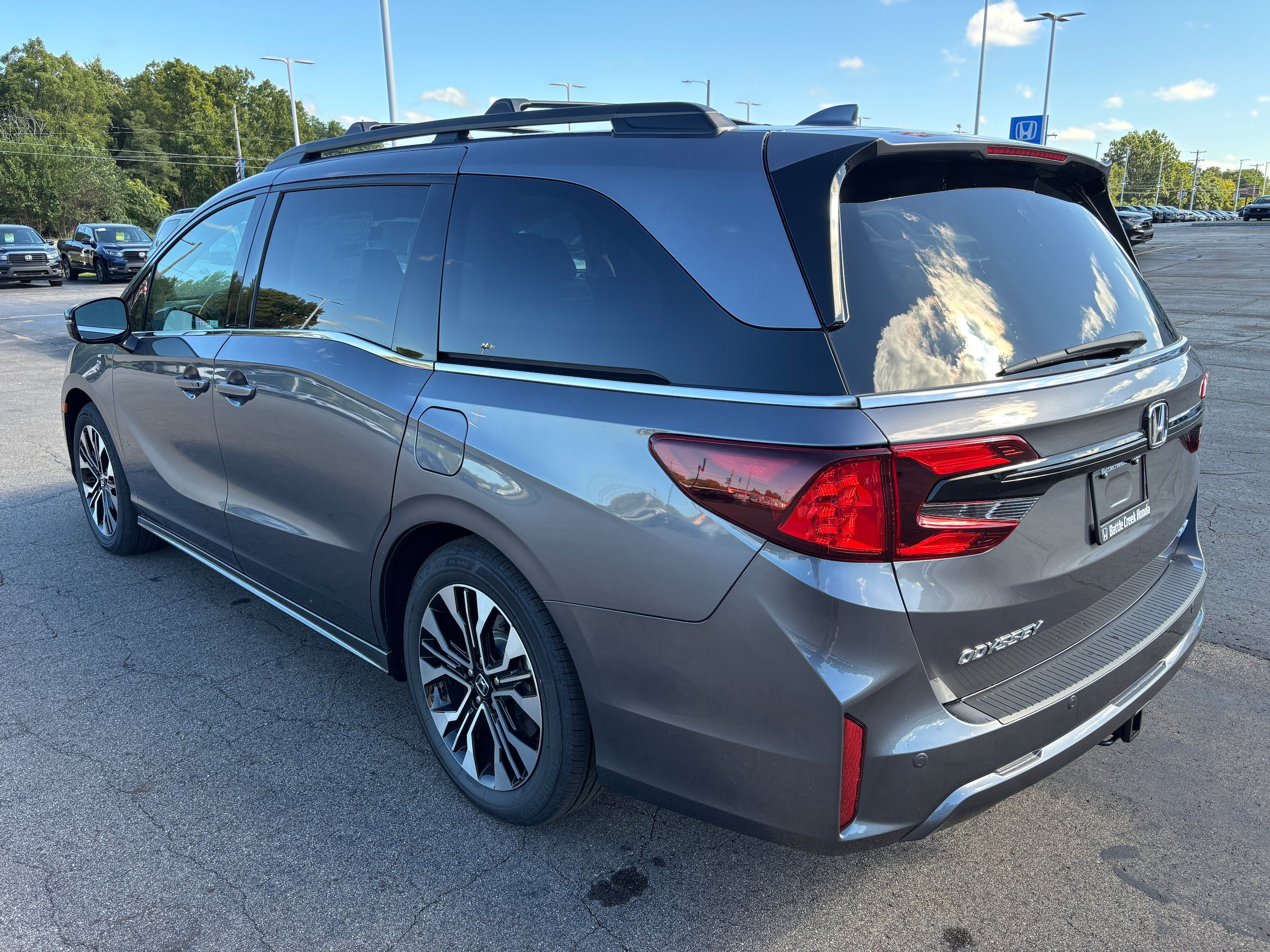 New 2026 Honda Odyssey Elite image 6
