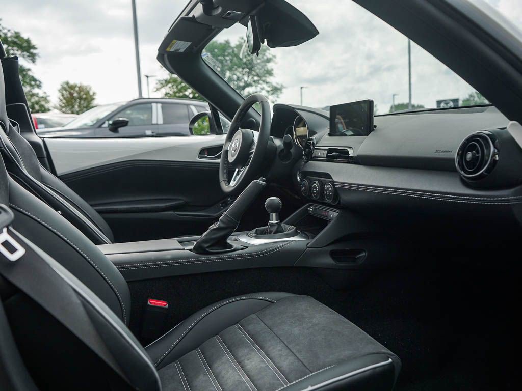 New 2025 MAZDA MX-5 Miata RF Club image 8