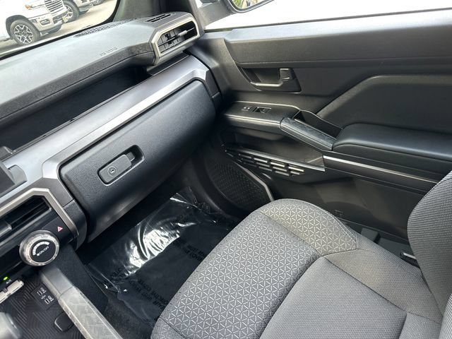 Certified 2025 Toyota 4Runner SR5 AWD/4WD image 26