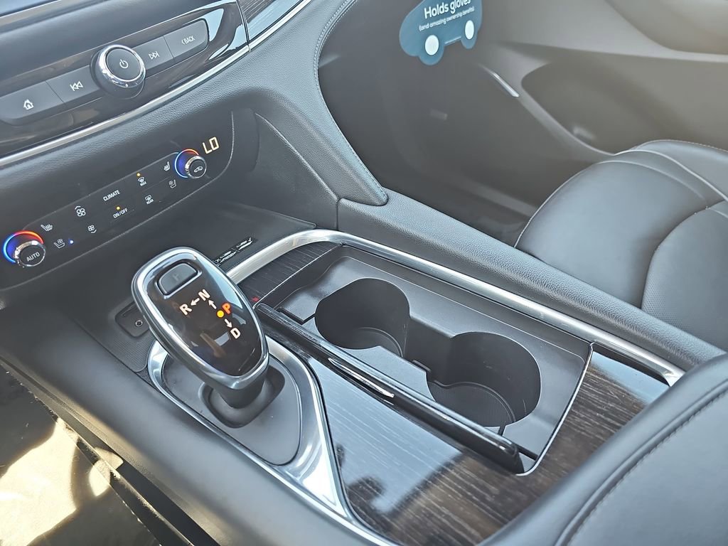 Used 2020 Buick Enclave Avenir AWD/4WD image 27