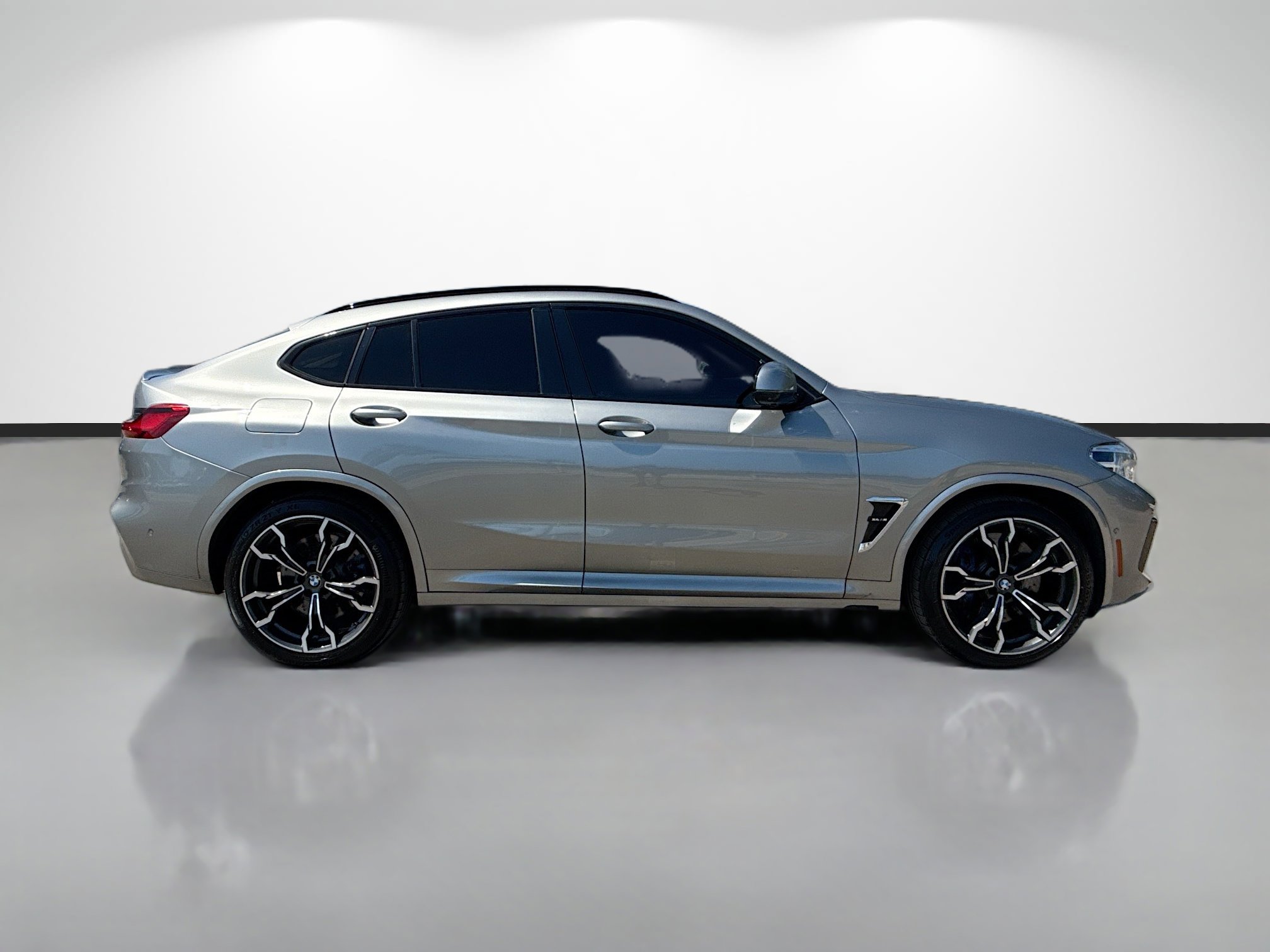 Used 2021 BMW X4 M w/ Executive Package AWD/4WD image 2