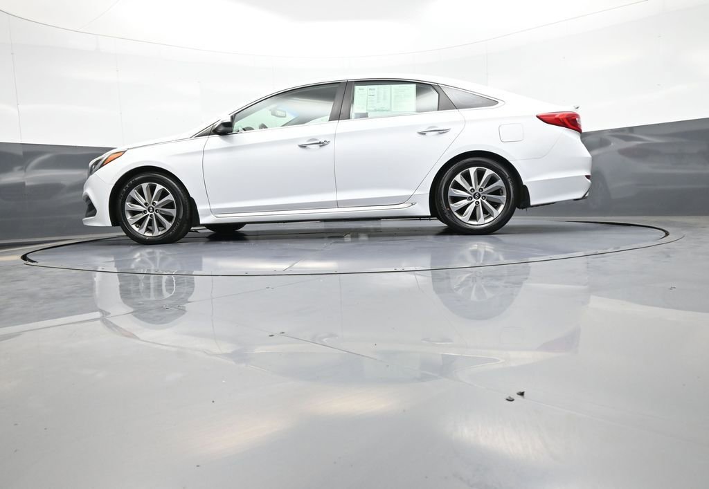 Used 2016 Hyundai Sonata Sport w/ Option Group 03 FWD image 33