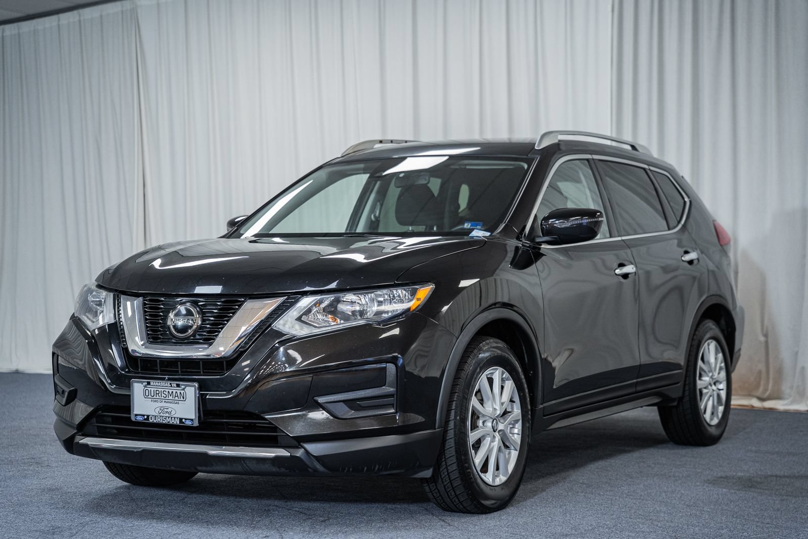 Used 2020 Nissan Rogue SV FWD image 3