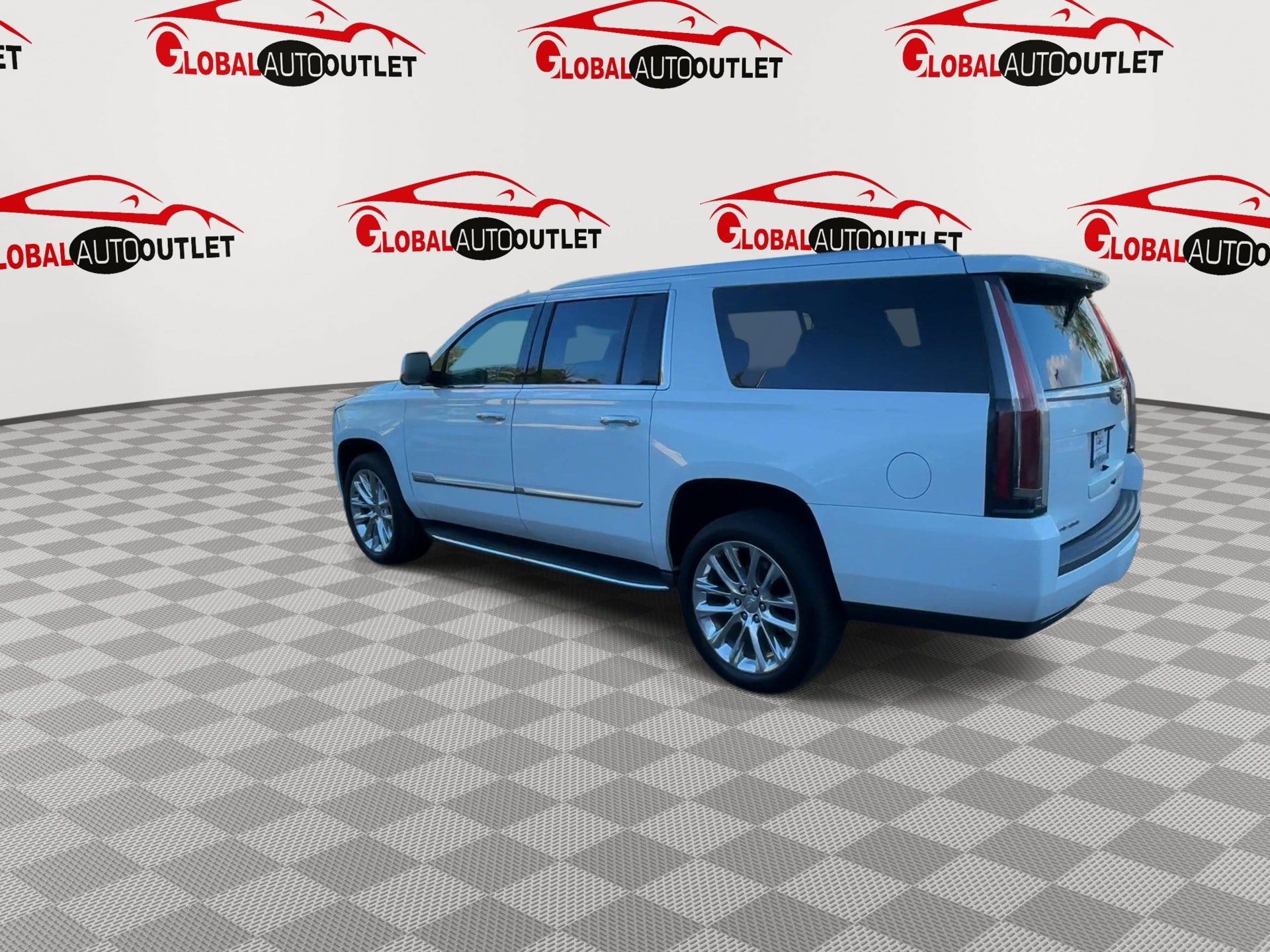 Used 2019 Cadillac Escalade ESV Luxury AWD/4WD image 6