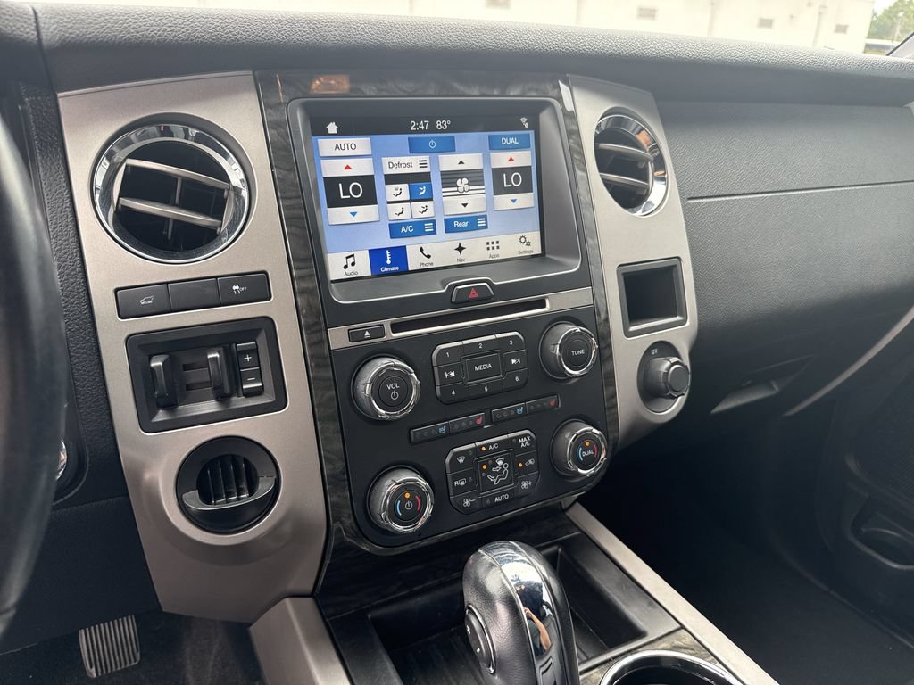 Used 2017 Ford Expedition EL Limited w/ Equipment Group 301A RWD image 20