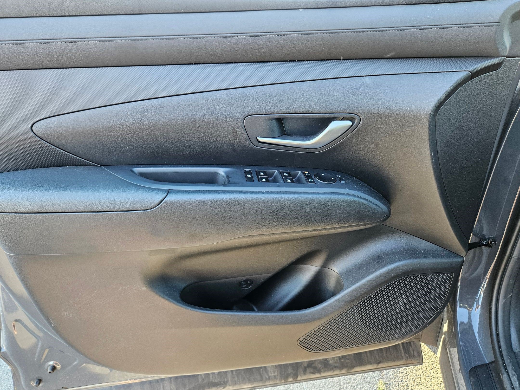 Used 2025 Hyundai Tucson SE AWD/4WD image 14