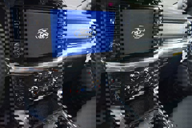 New 2025 Ford F150 Lariat w/ Equipment Group 502A High image 9