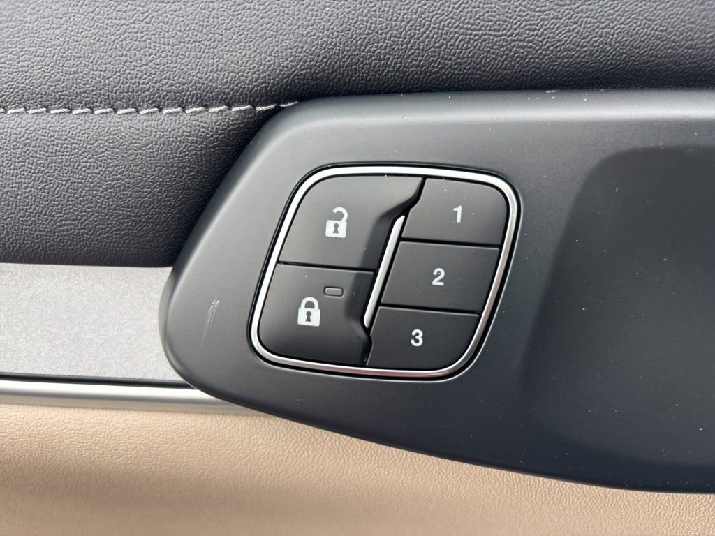 New 2025 Ford Ranger Lariat w/ Chrome Accent Package image 17