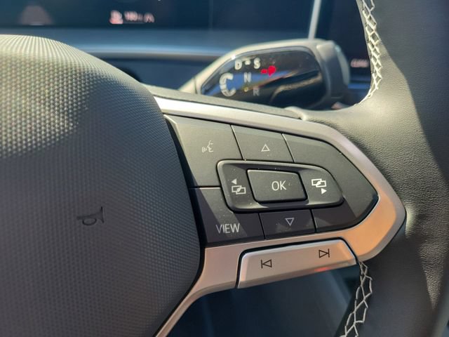 New 2026 Volkswagen Tiguan SE AWD/4WD image 17
