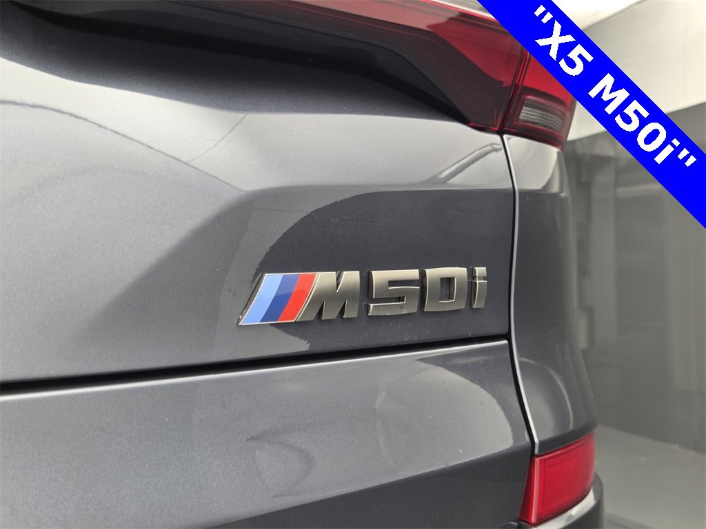 Used 2021 BMW X5 M50i w/ Executive Package image 30