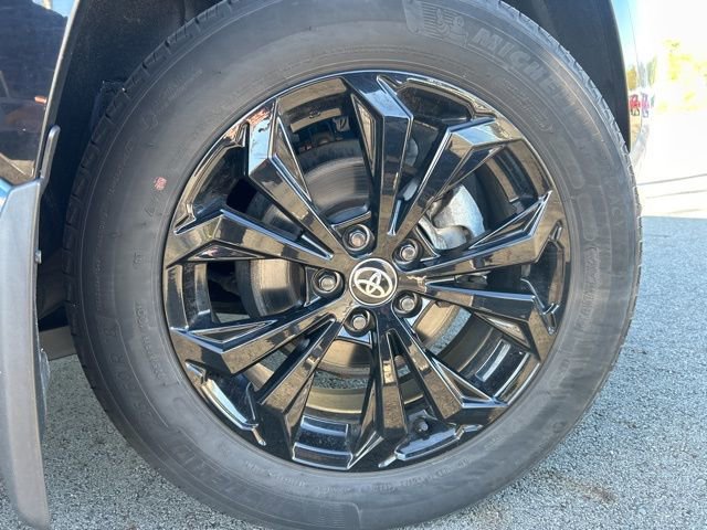 Used 2023 Toyota RAV4 SE w/ Convenience Package AWD/4WD image 39