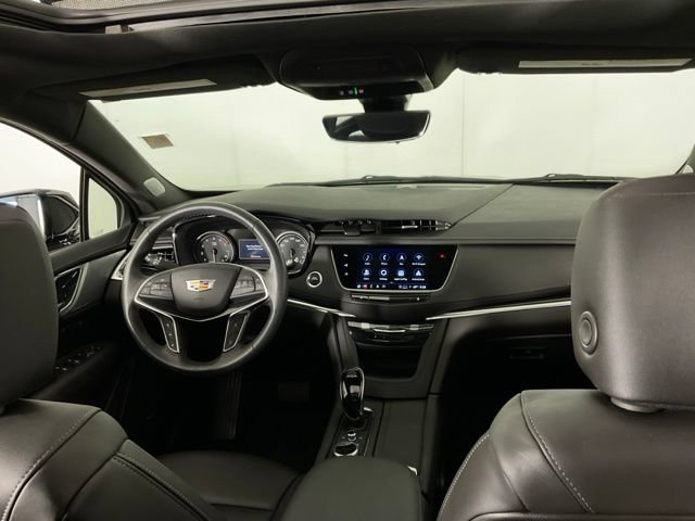 Used 2024 Cadillac XT5 Premium Luxury w/ Technology Package FWD image 13