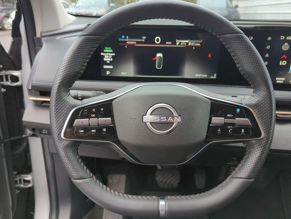 Used 2024 Nissan Ariya AWD image 15