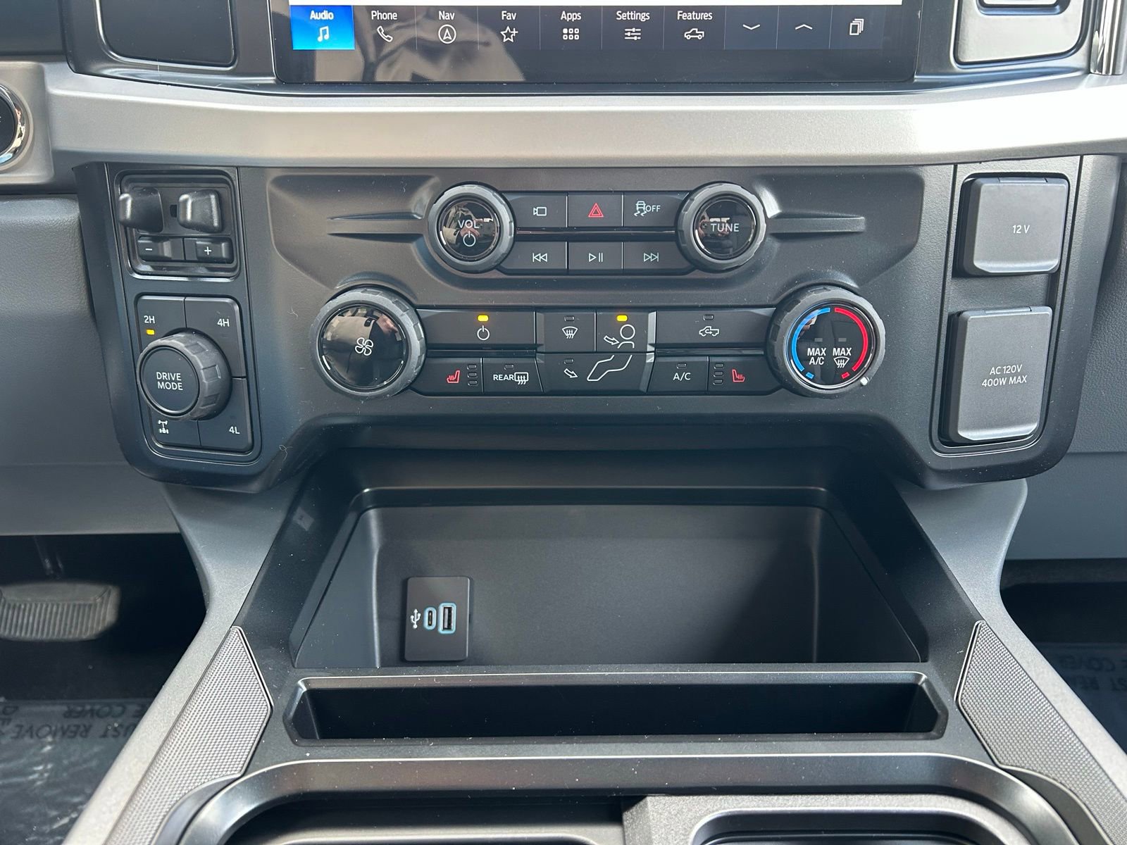 New 2026 Ford F350 XLT w/ XLT Premium Package image 20