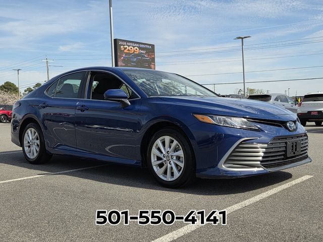 Used 2023 Toyota Camry LE image 5