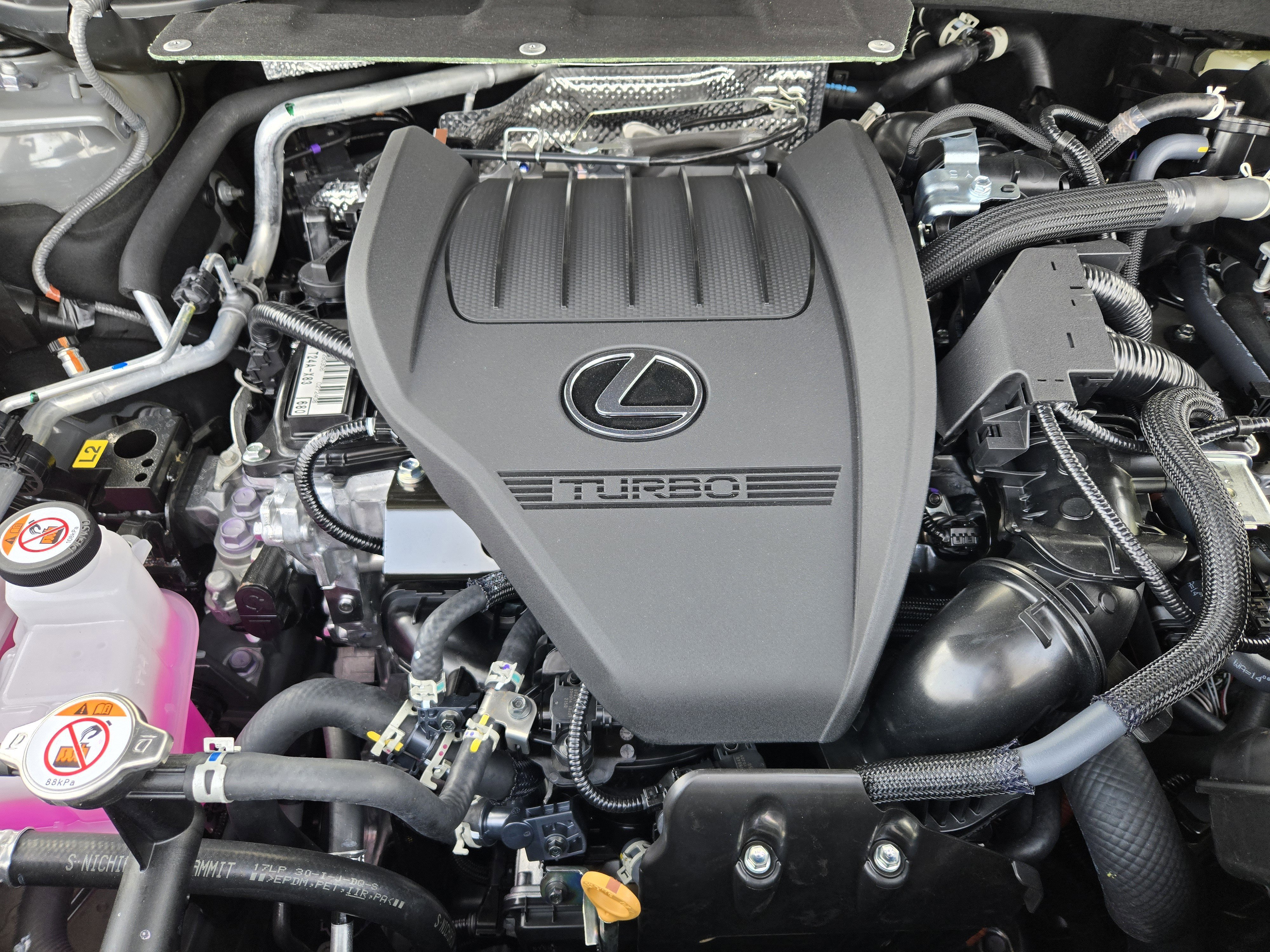 New 2026 Lexus TX 500h AWD image 5