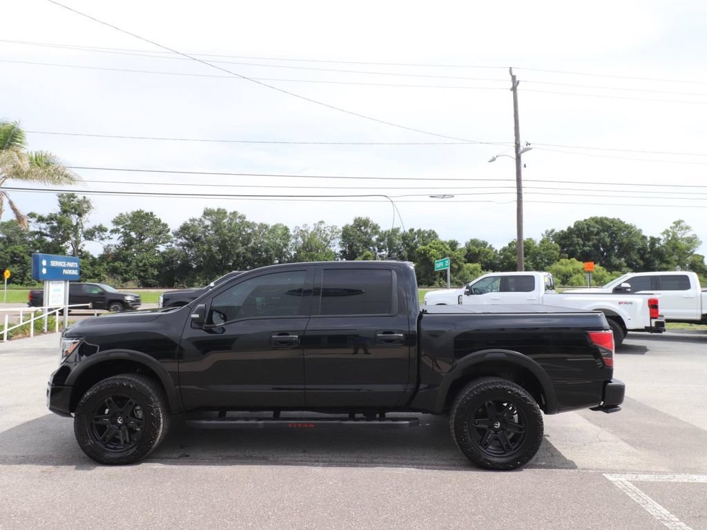 Used 2024 Nissan Titan PRO-4X w/ Pro-4x Convenience Package AWD/4WD image 8