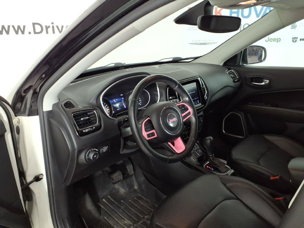 Used 2020 Jeep Compass Limited AWD/4WD image 12