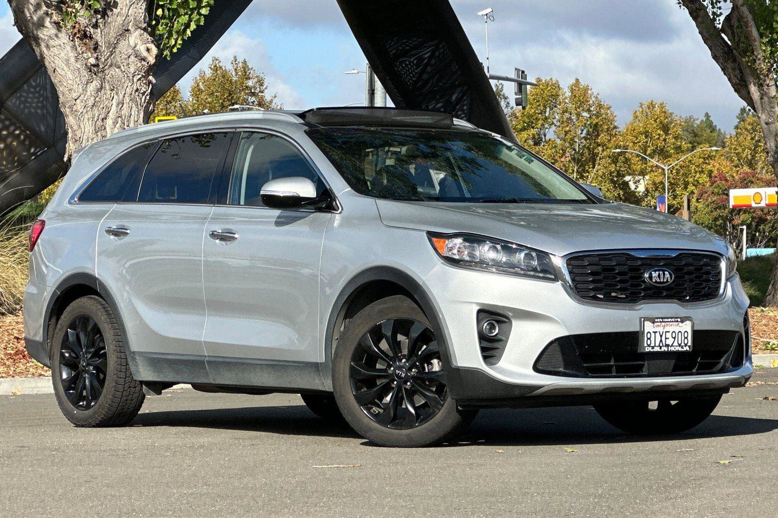 Used 2020 Kia Sorento EX image 2