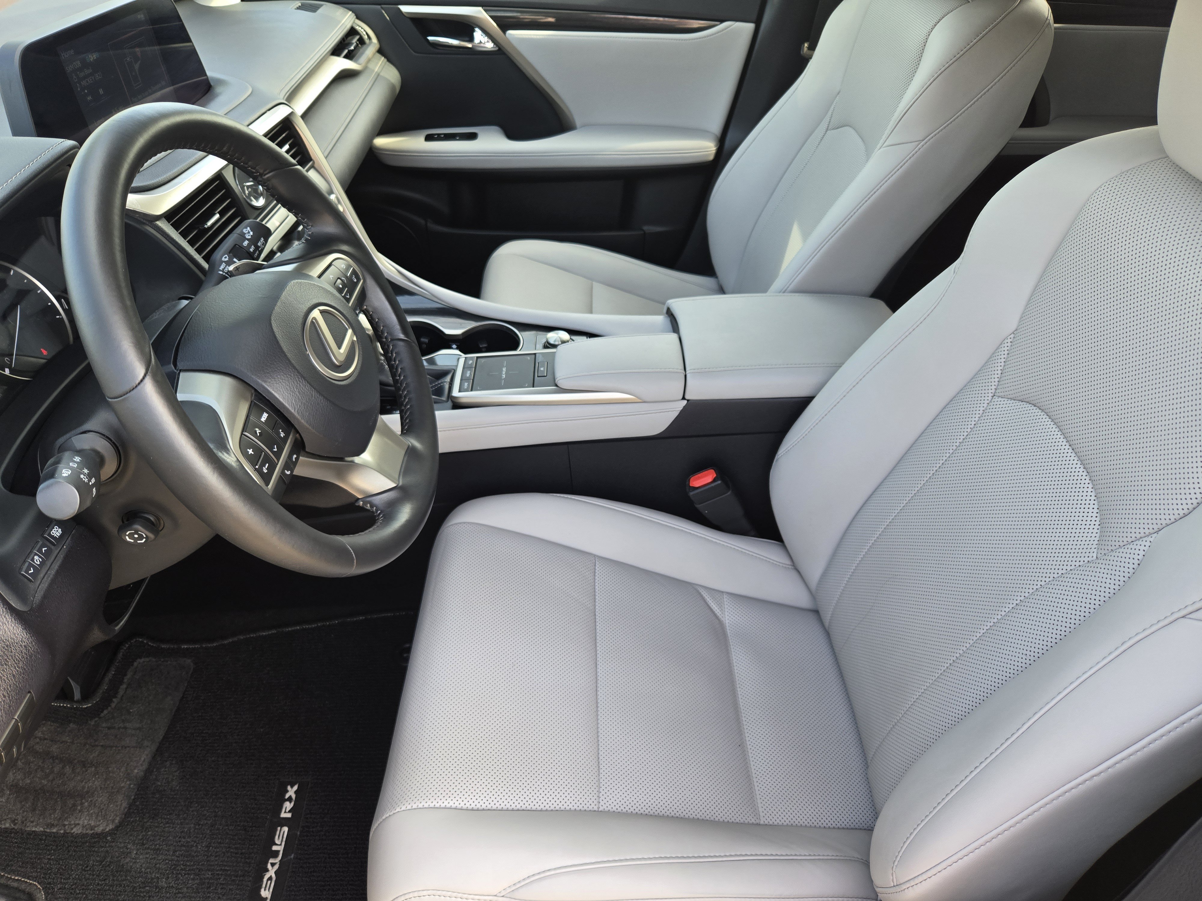 Used 2020 Lexus RX 350 FWD w/ Accessory Package image 8