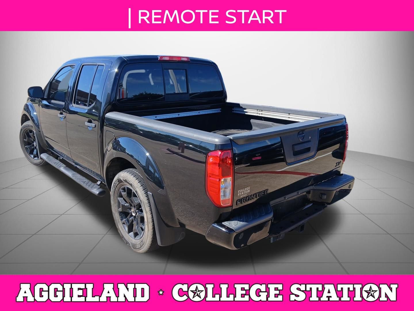 Used 2020 Nissan Frontier SV w/ Midnight Edition Floor Mats image 4