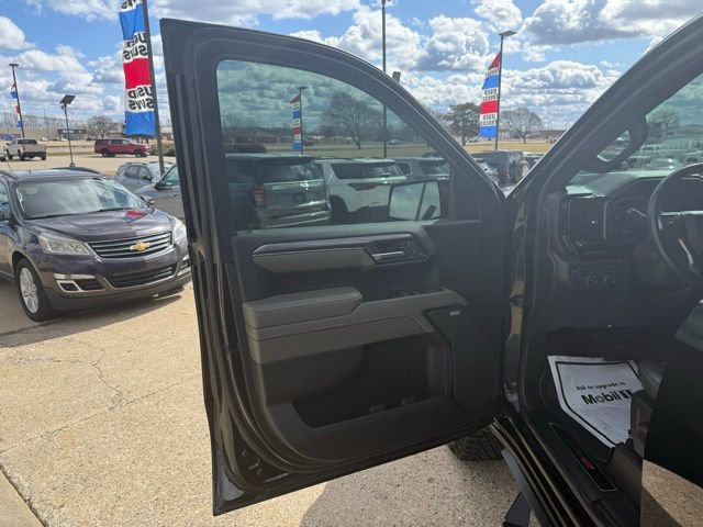 Certified 2022 Chevrolet Silverado 1500 ZR2 w/ Technology Package image 13