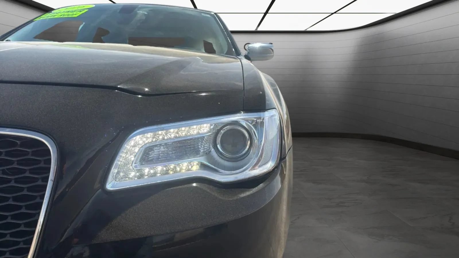 Used 2016 Chrysler 300 C RWD image 31