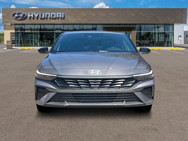 New 2025 Hyundai Elantra Sport image 13